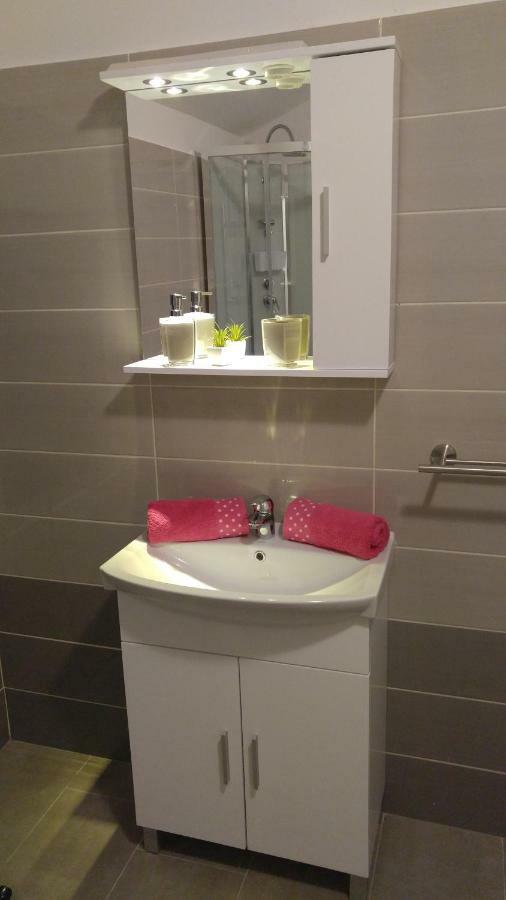 Apartmani Roberta Jurdani Екстериор снимка