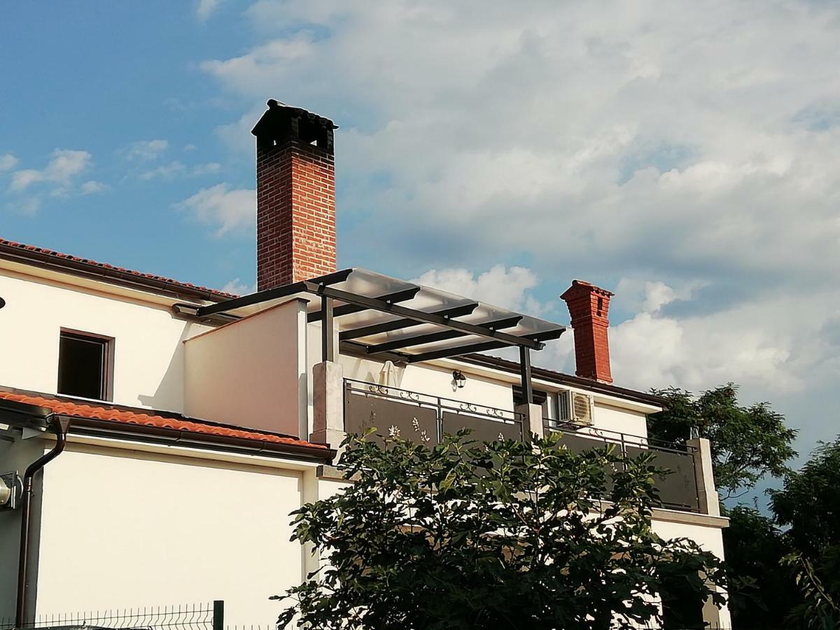 Apartmani Roberta Jurdani Екстериор снимка