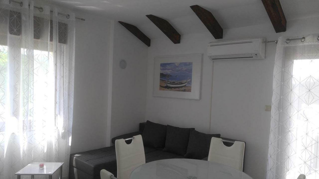 Apartmani Roberta Jurdani Екстериор снимка