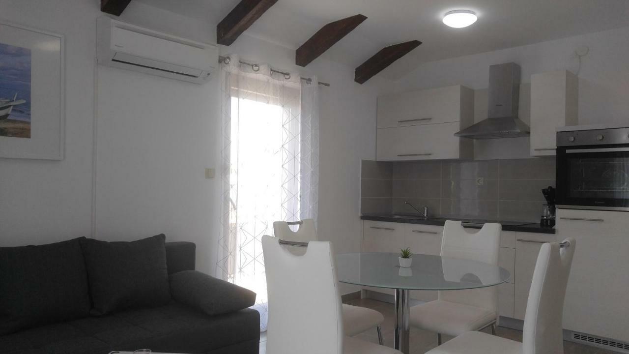 Apartmani Roberta Jurdani Екстериор снимка