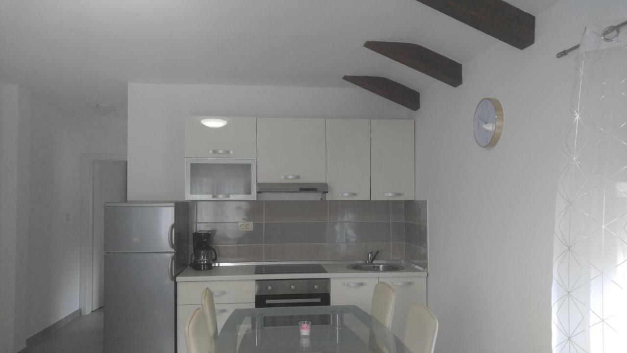 Apartmani Roberta Jurdani Екстериор снимка